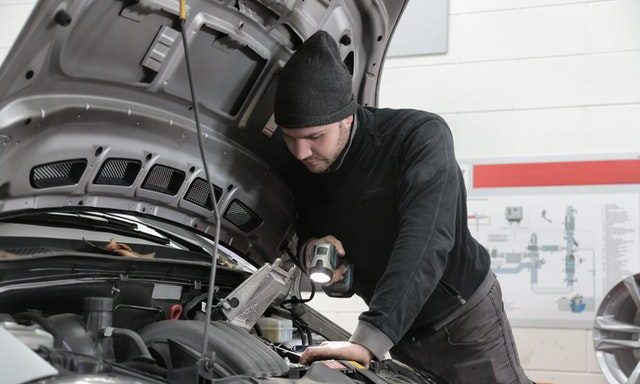 MOT Checks on vehicle